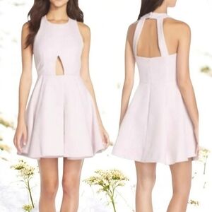 Elliatt Revolve pale lavender pink cutout Halter fit & flare dress. EUC sz XS